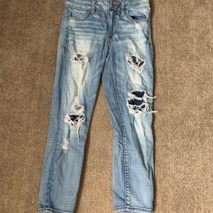 AMERICAN EAGLE JEANS
